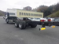 Nissan QUON лот № 5019 оценка R  с аукциона в Японии 1