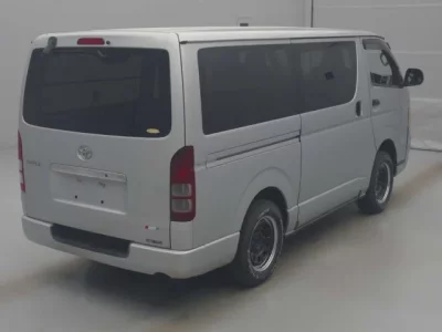 Toyota HIACE VAN  с аукциона в Японии
