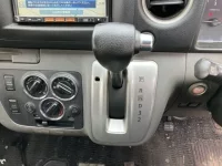 Nissan CARAVAN VAN лот № 1429 оценка RA  с аукциона в Японии 4