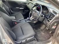 Honda GRACE лот № 30158 оценка R  с аукциона в Японии 2