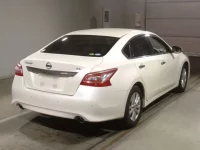 Nissan TEANA лот № 2004 оценка 4  с аукциона в Японии 1