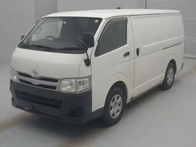Toyota HIACE VAN  с аукциона в Японии