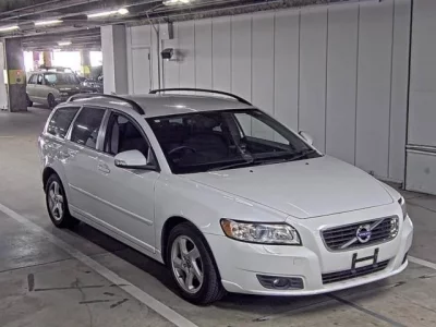 Volvo V50