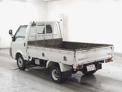 Mazda BONGO  с аукциона в Японии