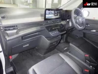 Nissan SERENA лот № 71122 оценка 4.5  с аукциона в Японии 2