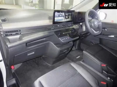 Nissan SERENA  с аукциона в Японии