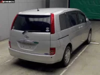 Toyota ISIS лот № 6134 оценка 3.5  с аукциона в Японии 1