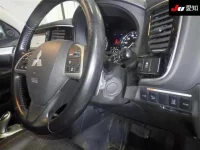 Mitsubishi OUTLANDER PHEV лот № 71126 оценка 3.5  с аукциона в Японии 4