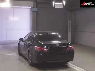 Toyota CROWN  с аукциона в Японии