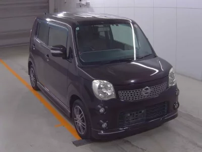 Nissan MOCO  с аукциона в Японии