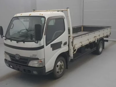 Toyota DYNA  с аукциона в Японии