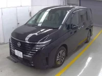 Nissan SERENA лот № 1029 оценка 4.5  с аукциона в Японии 2