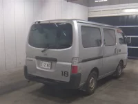 Nissan CARAVAN VAN лот № 2063 оценка 3  с аукциона в Японии 4
