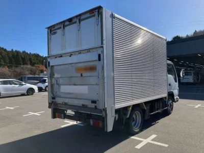 Isuzu ELF  с аукциона в Японии