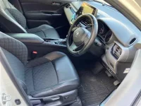 Toyota C-HR лот № 30179 оценка 4  с аукциона в Японии 2