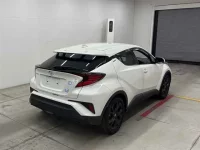 Toyota C-HR лот № 30179 оценка 4  с аукциона в Японии 4