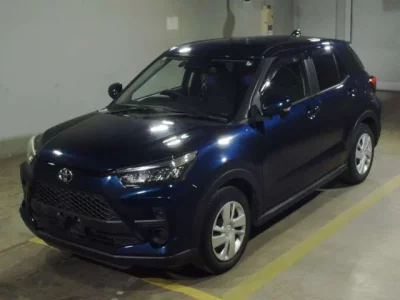 Toyota RAIZE  с аукциона в Японии