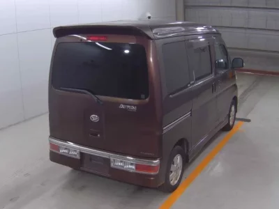 Daihatsu Atrai Wagon  с аукциона в Японии