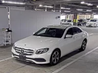 Mercedes-Benz E CLASS лот № 4 оценка 4  с аукциона в Японии 3