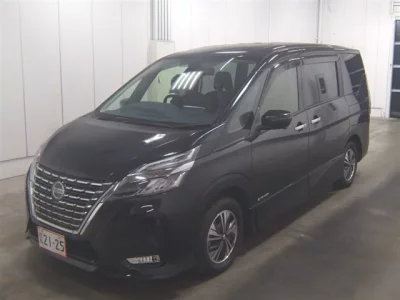 Nissan SERENA  с аукциона в Японии