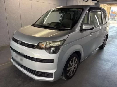 Toyota SPADE  с аукциона в Японии