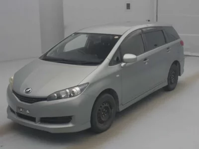Toyota WISH  с аукциона в Японии