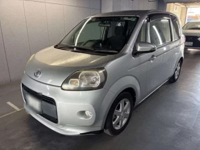 Toyota PORTE  с аукциона в Японии