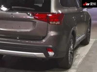 Mitsubishi OUTLANDER лот № 71142 оценка 4  с аукциона в Японии 7