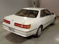Toyota MARK II лот № 62 оценка R  с аукциона в Японии 1