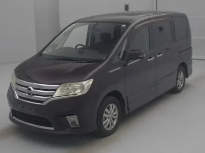 Nissan SERENA  с аукциона в Японии