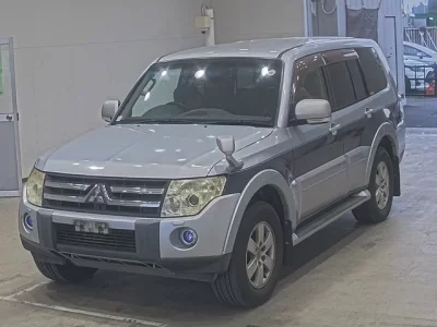 Mitsubishi PAJERO  с аукциона в Японии