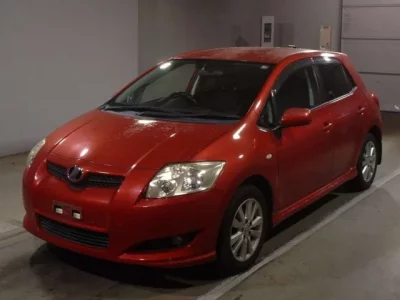 Toyota AURIS  с аукциона в Японии