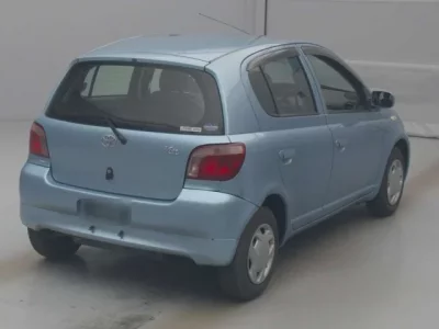 Toyota VITZ  с аукциона в Японии