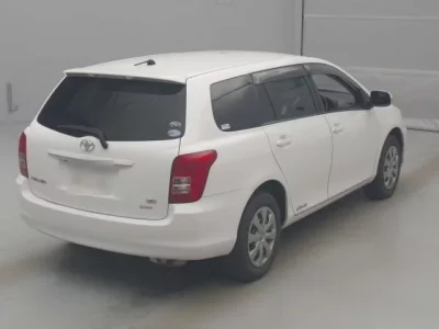 Toyota COROLLA FIELDER  с аукциона в Японии