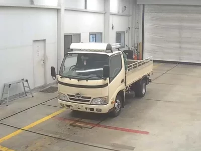 Hino DUTRO  с аукциона в Японии