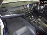 BMW 5-Series лот № 5143 оценка 4  с аукциона в Японии 2