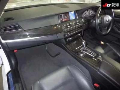 BMW 5-Series  с аукциона в Японии
