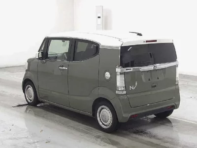 Honda N BOX SLASH