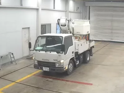 Isuzu ELF  с аукциона в Японии