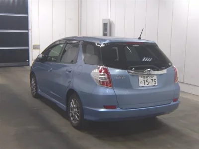 Honda FIT SHUTTLE  с аукциона в Японии