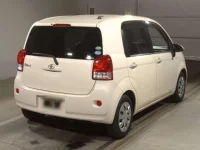 Toyota PORTE лот № 4088 оценка 4  с аукциона в Японии 1