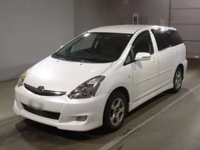 Toyota WISH  с аукциона в Японии