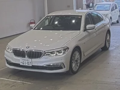 BMW 5-Series  с аукциона в Японии