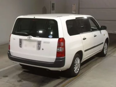 Toyota SUCCEED  с аукциона в Японии