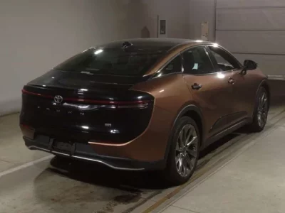 Toyota CROWN CROSSOVER