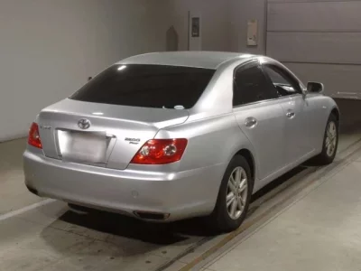 Toyota MARK X  с аукциона в Японии