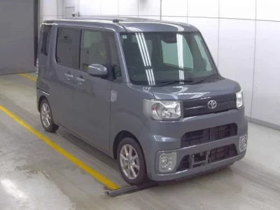 Toyota PIXIS MEGA