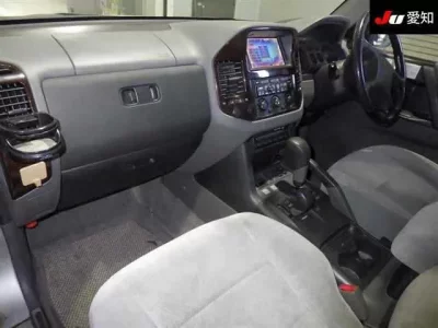 Mitsubishi PAJERO  с аукциона в Японии