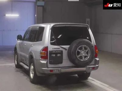 Mitsubishi PAJERO  с аукциона в Японии