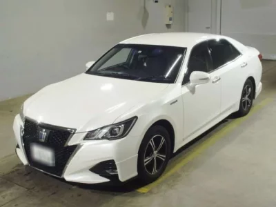 Toyota CROWN  с аукциона в Японии